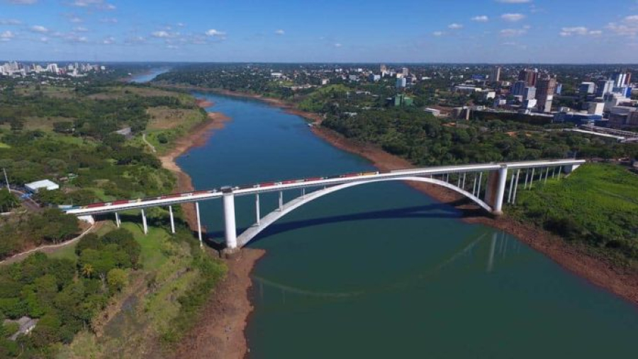 Três turistas são sequestrados após atravessarem a fronteira para o Paraguai