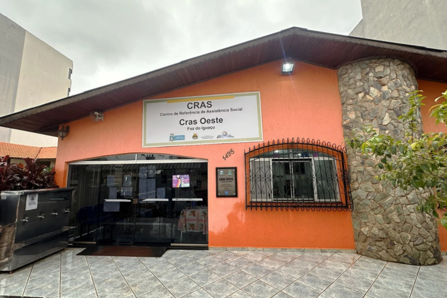 Câmara questiona filas, estrutura e atendimento nos CRAS de Foz 