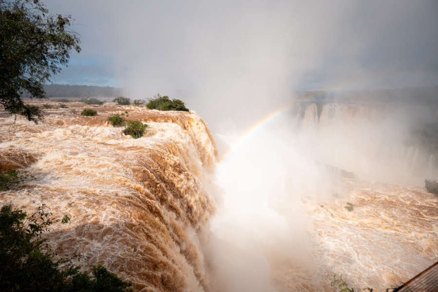 Cataratas do Iguaçu atingem volume de 8 milhões de litros por segundo