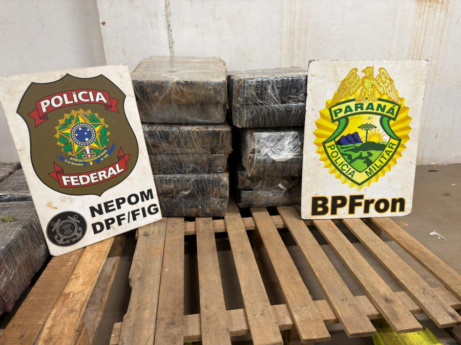 PF e PM apreendem mais de 180 kg de maconha ás margens do Rio Paraná
