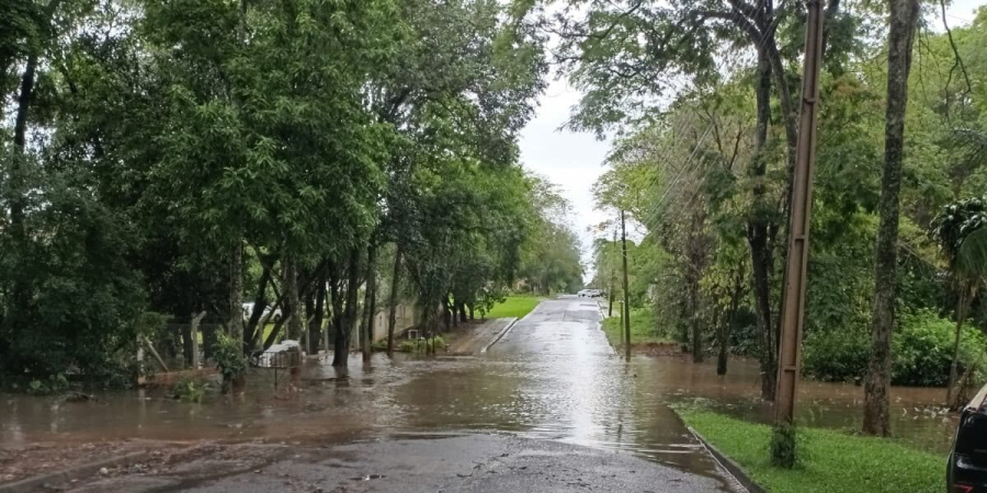 Saúde orienta sobre riscos de doenças após alagamentos